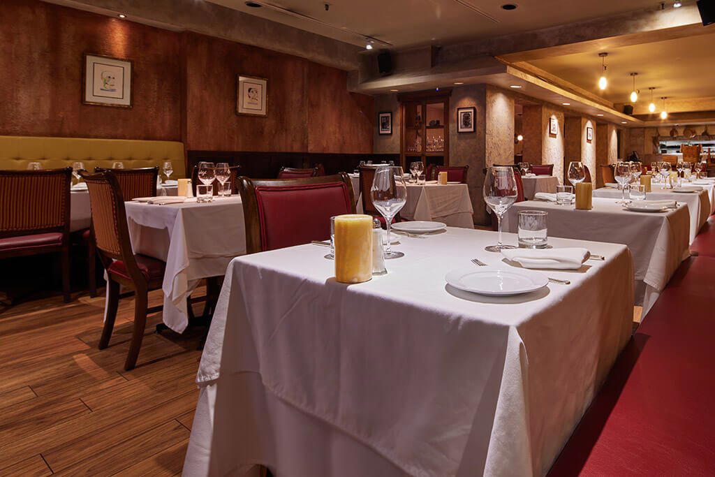 Adega Restaurante restaurant in Toronto, Canada