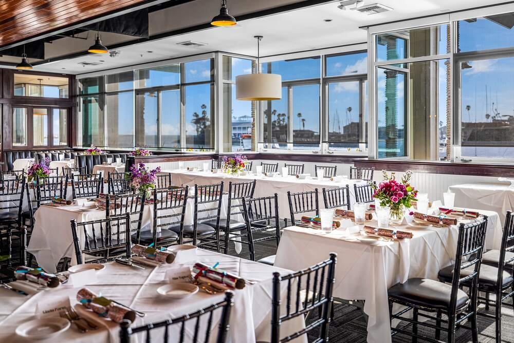 Boathouse on the Bay restaurant in Long Beach, United States