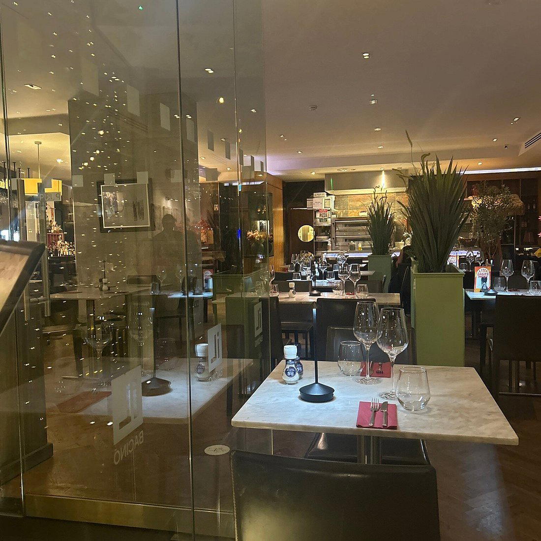 Il Bacino restaurant in London, United Kingdom