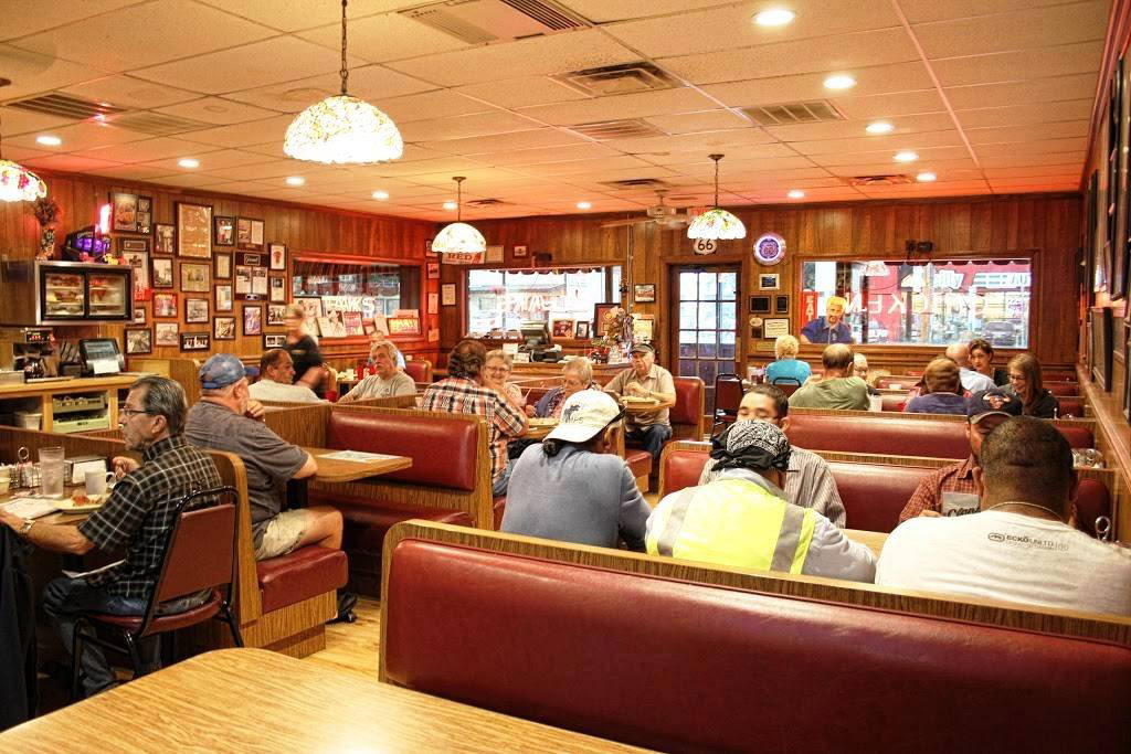 Clanton's Cafe restaurant in Vinita, United States