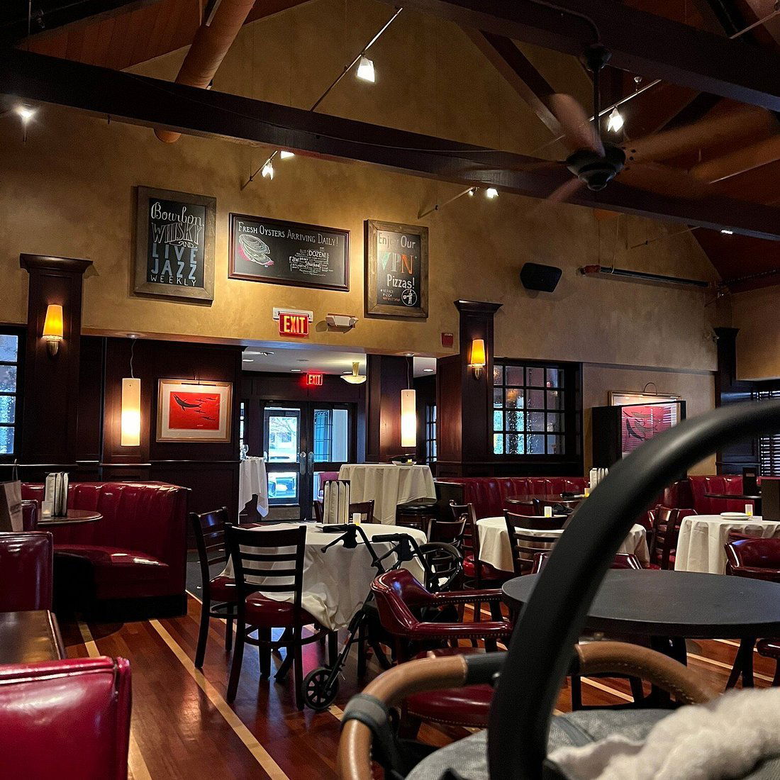 Parker's Restaurant & Bar, Restaurant in Downers Grove