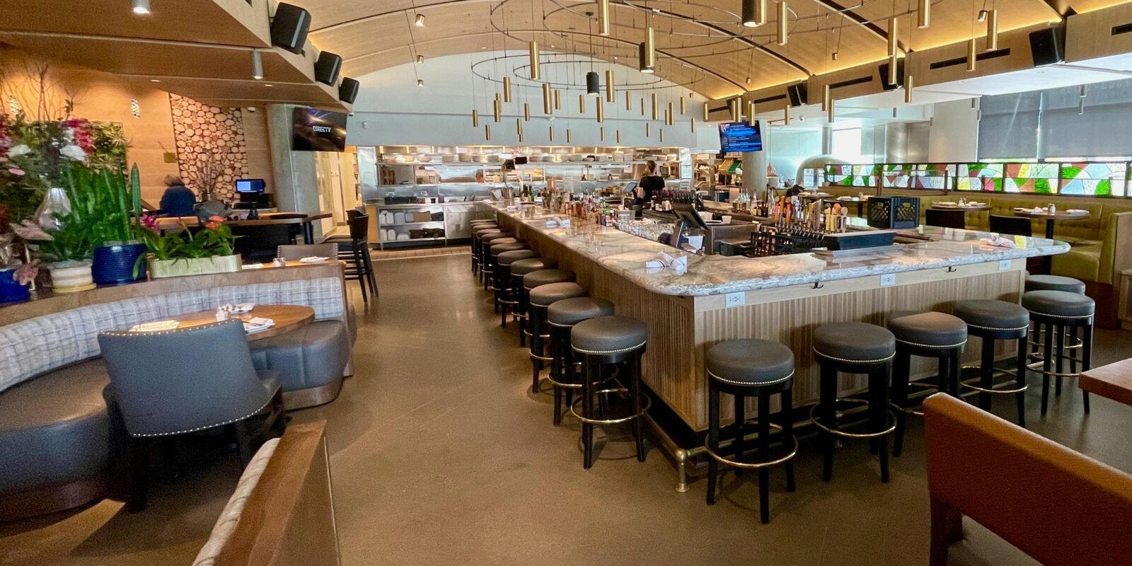 Hazelwood Food & Drink - St Louis Park restaurant in St Louis Park, United States