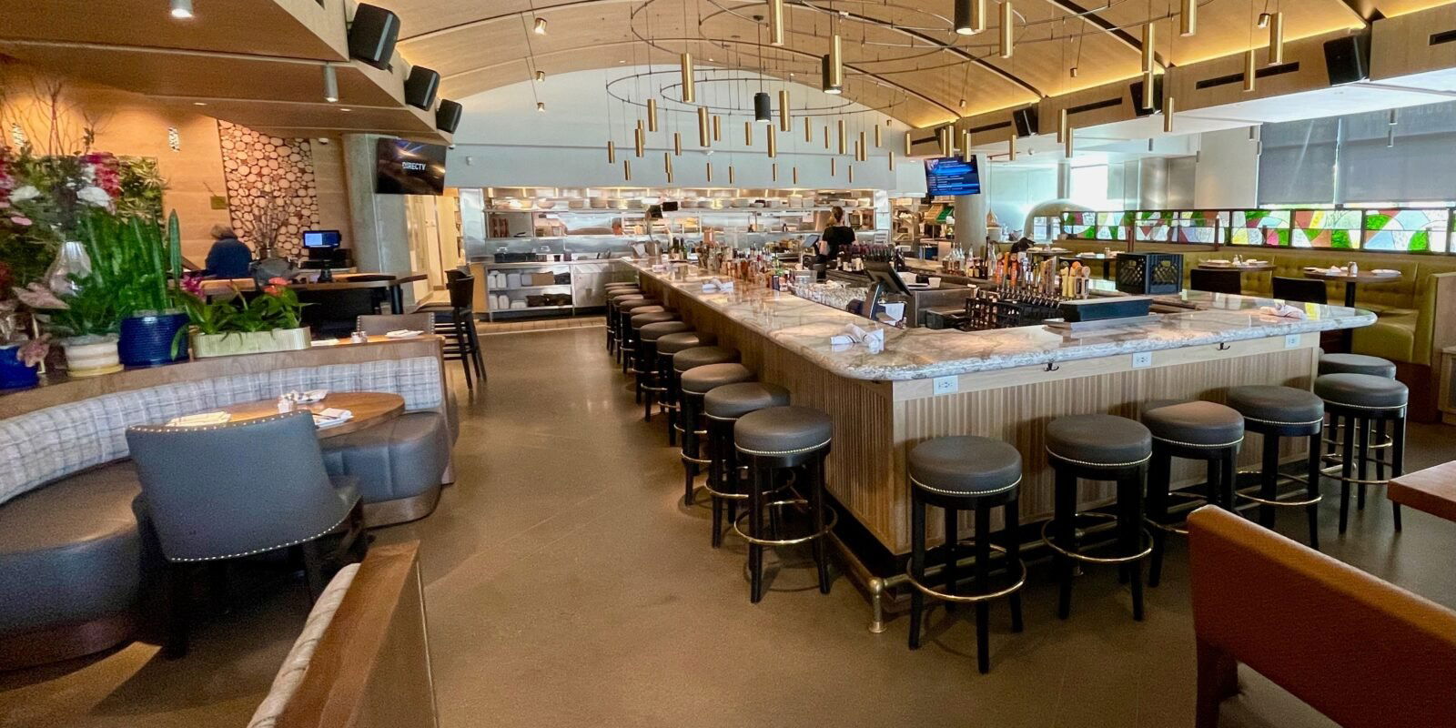 Hazelwood Food & Drink - St Louis Park, Restaurant in St Louis Park