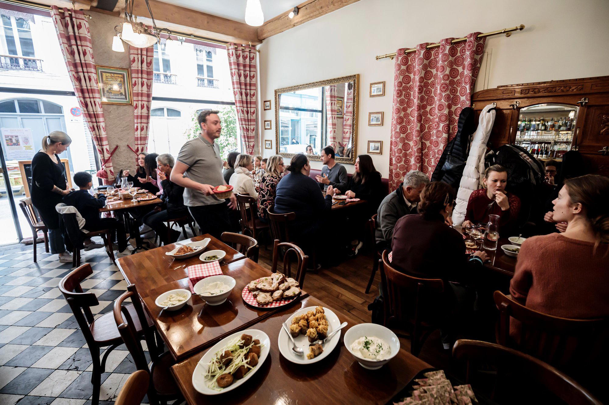 Le Poêlon d'Or restaurant in Lyon, France
