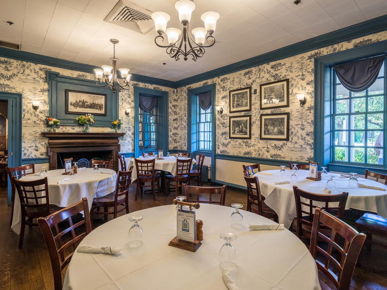 8405-F Richmond Hwy, Mount Vernon, United States