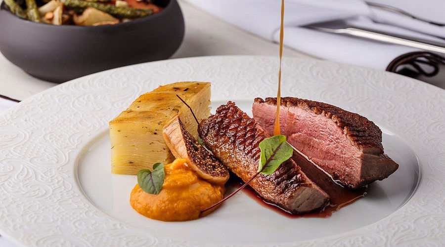 The Core Restaurant & Lounge, Restaurant in Mellieħa