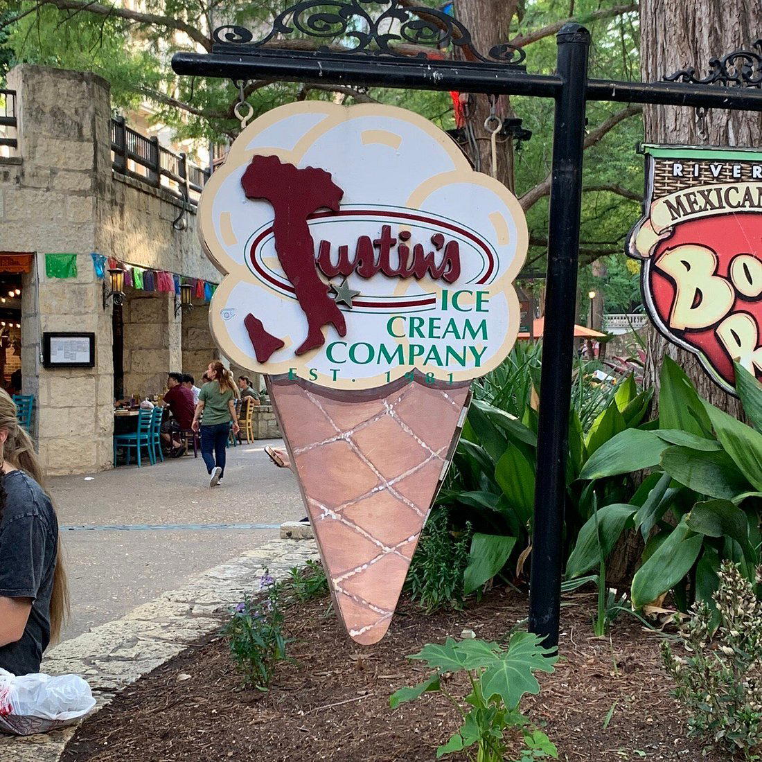 Justin's Ice Cream Co restaurant in San Antonio, United States