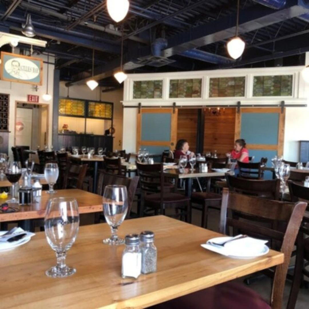 D&S Southern Comfort Bbq restaurant in Ottawa, Canada
