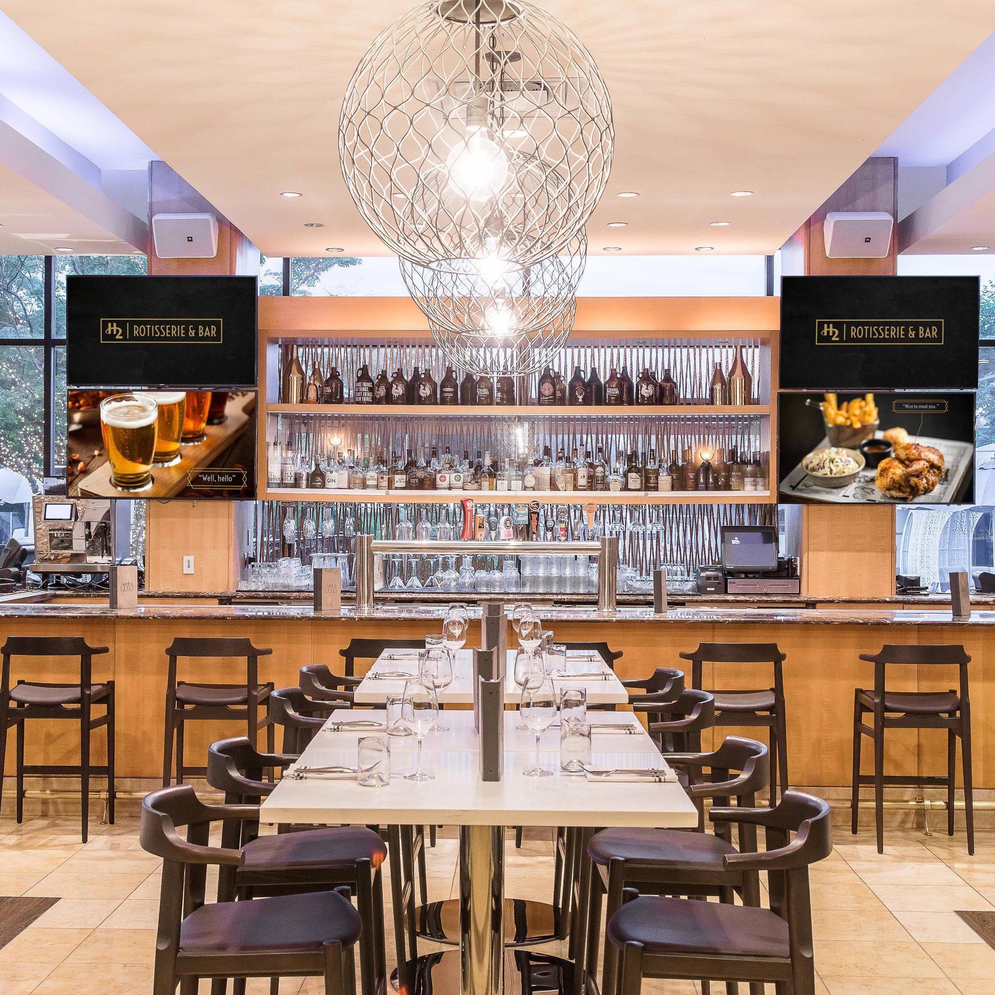 H2 Kitchen + Bar, Inner Harbour, Canada