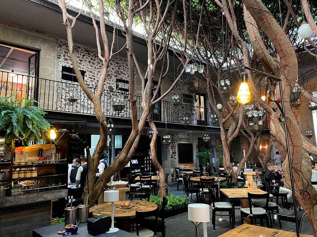 Isabel La Católica 30 restaurant in Mexico City, Mexico