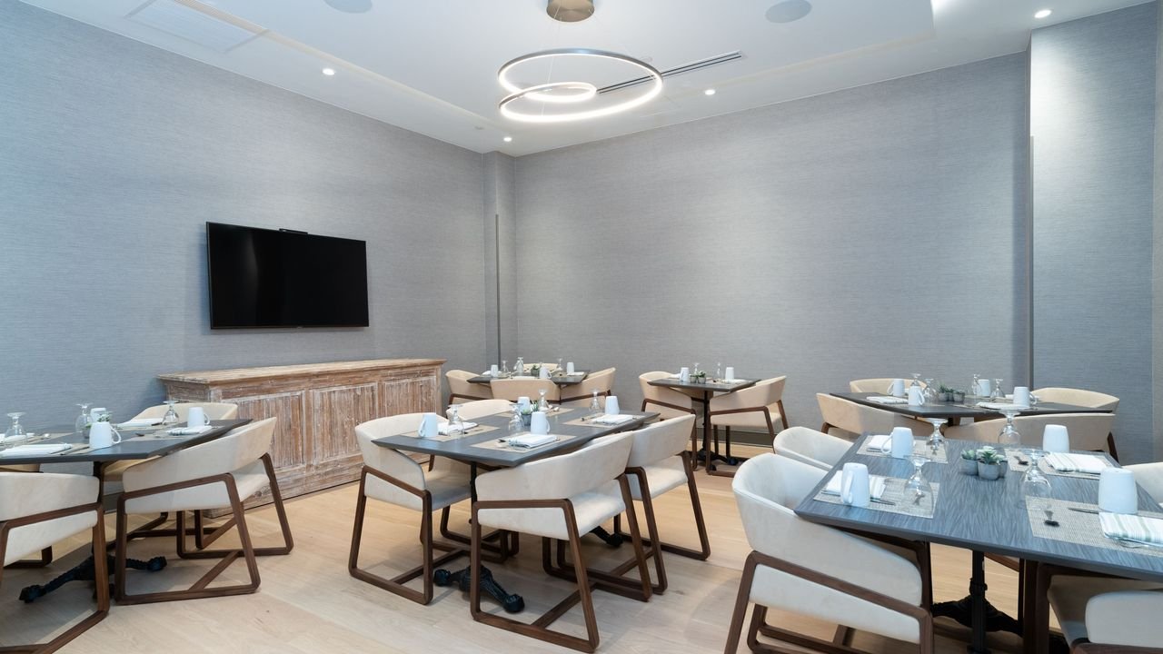 Fialova, Restaurant in Bethesda