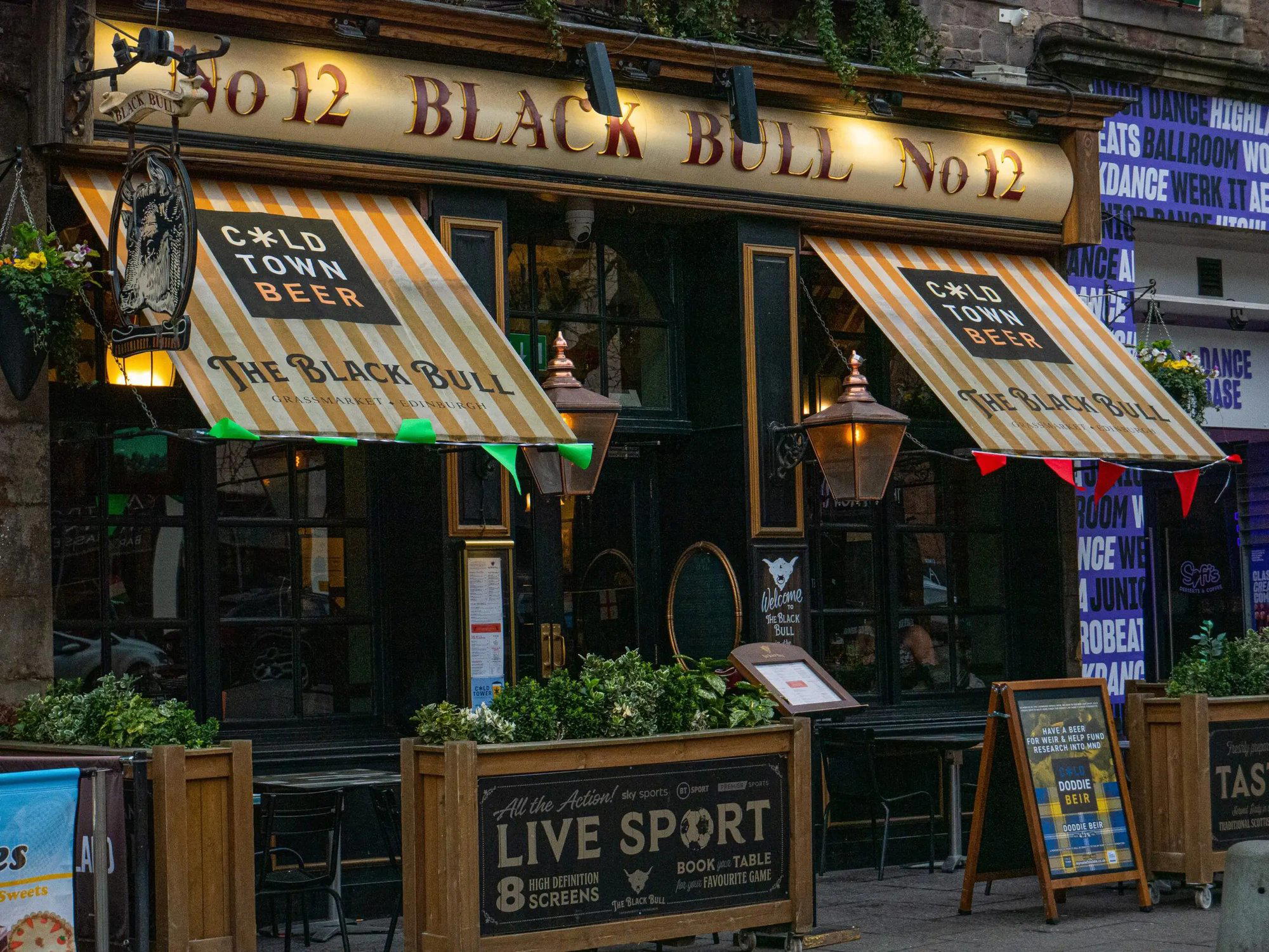 The Black Bull restaurant in Edinburgh, United Kingdom