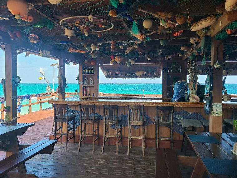 Haynes Ave, Governor S Harbour, Bahamas