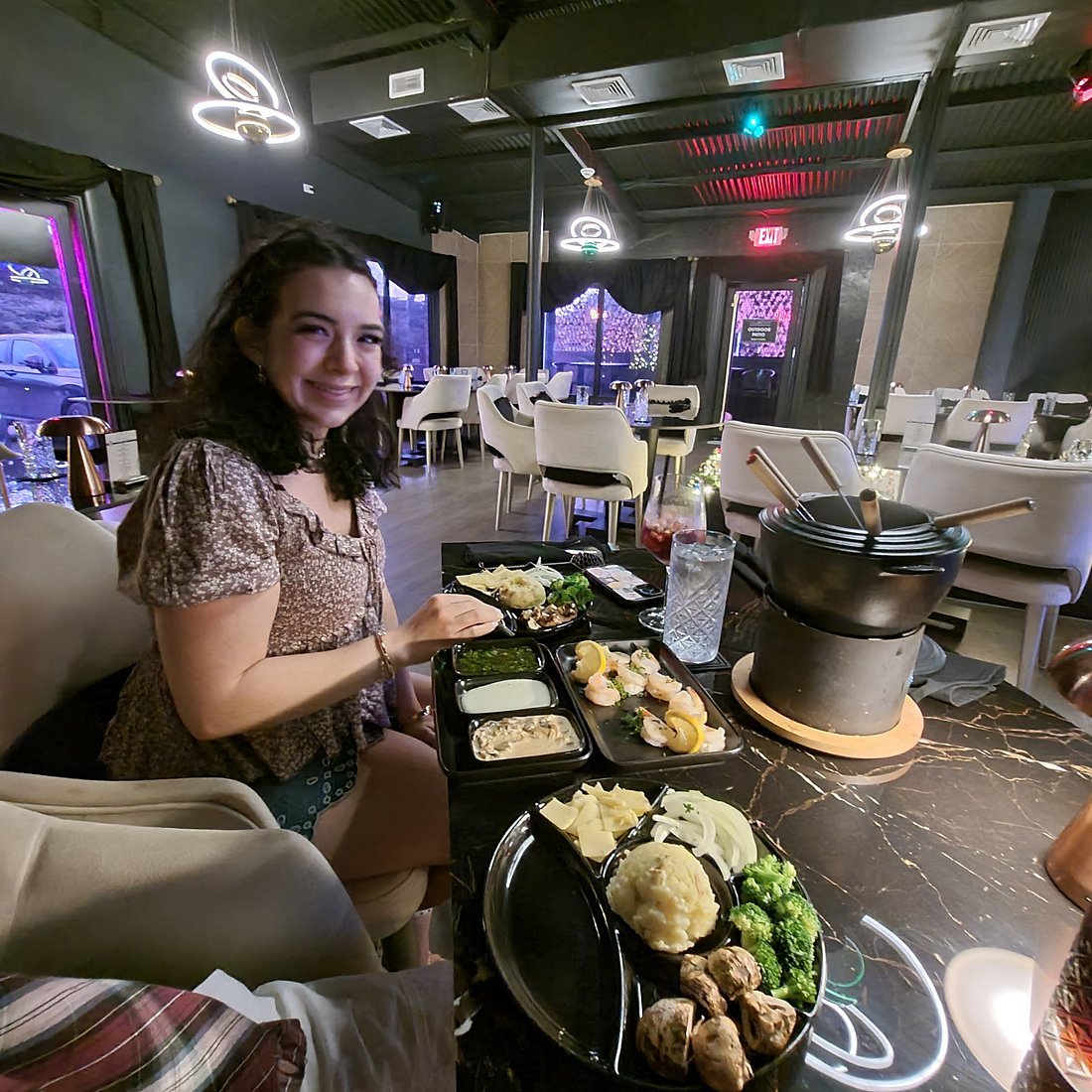 La Nuena Fondue & Grill restaurant in Noord, Aruba