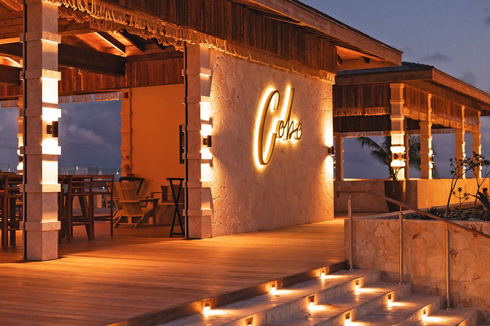Cobo Bar & Grill, Restaurant in South Caicos