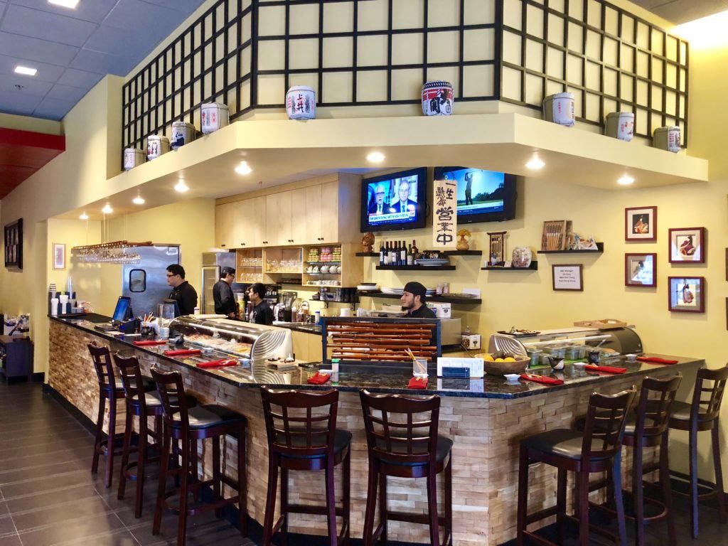 Yen's Kitchen & Sushi Bar restaurant in Ashburn