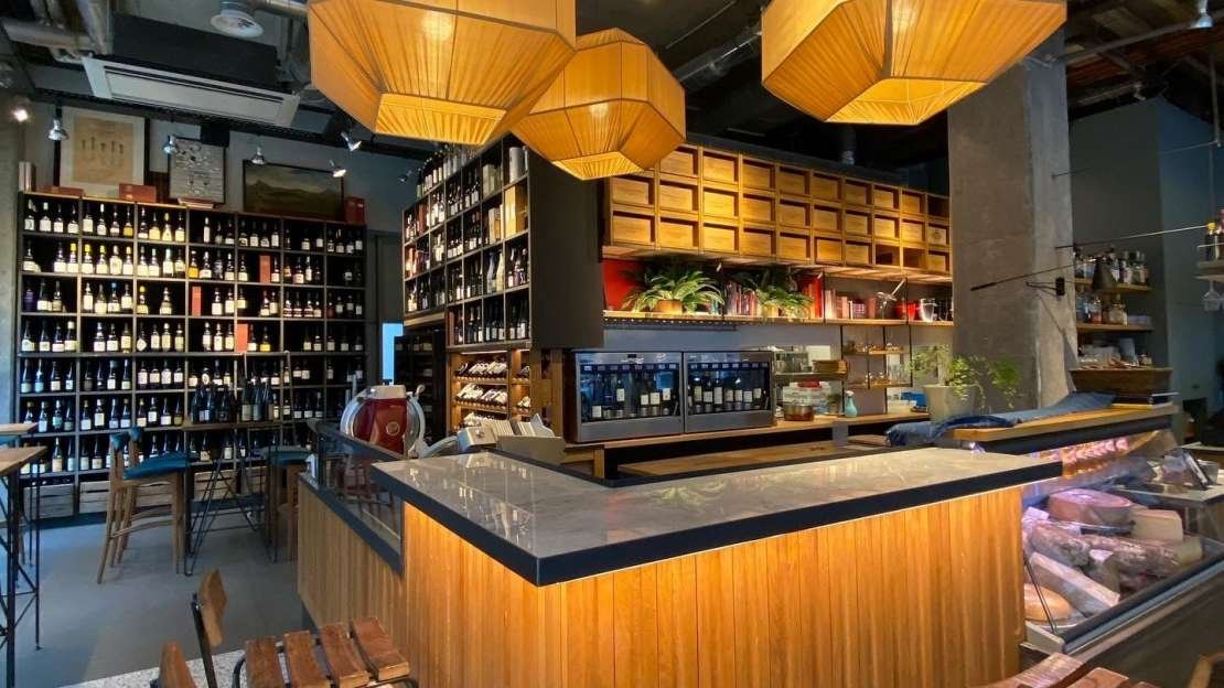 Foxes & Grapes Wine Bar restaurant in Brussels, Belgium