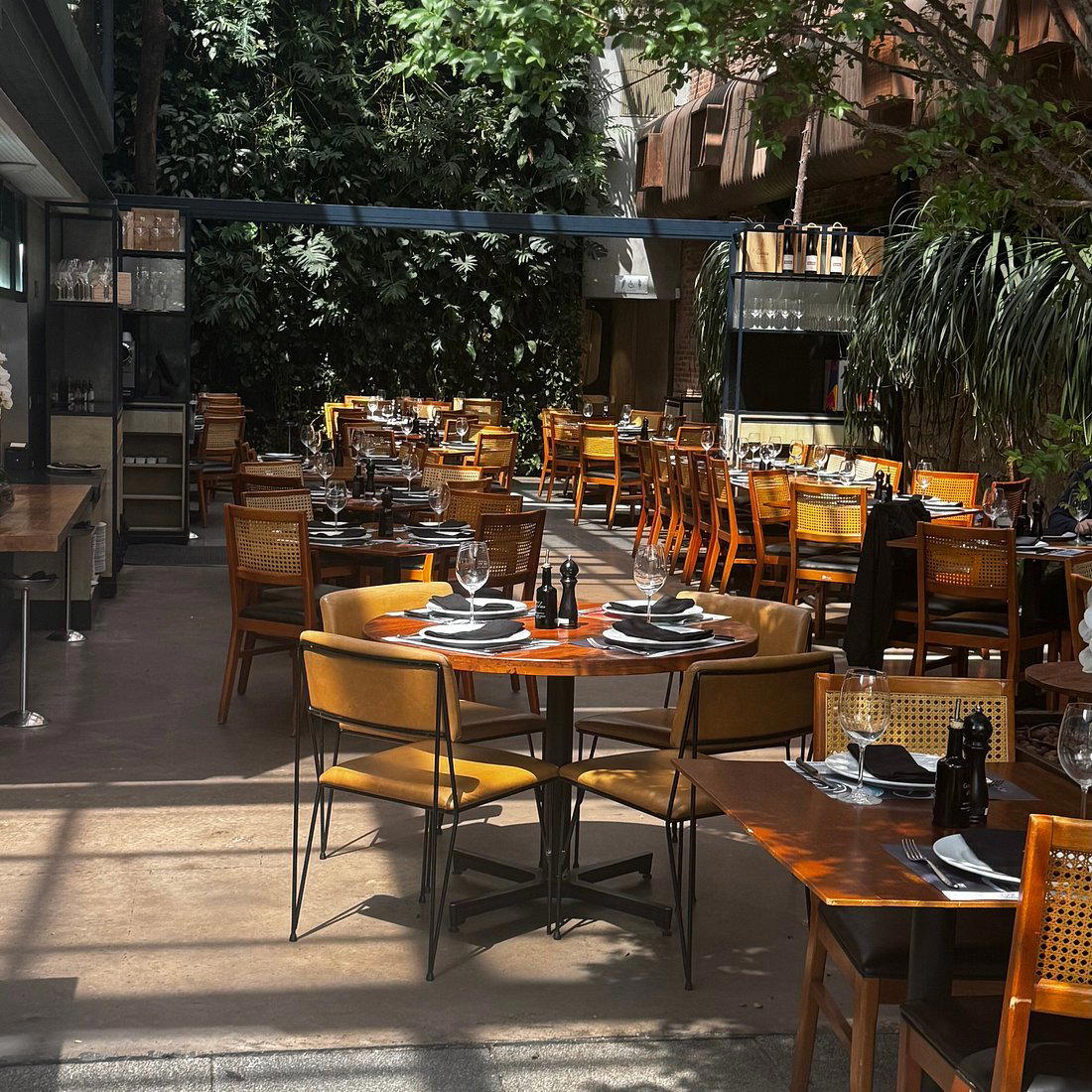 Corrientes 348 - Jardim Europa restaurant in São Paulo, Brazil