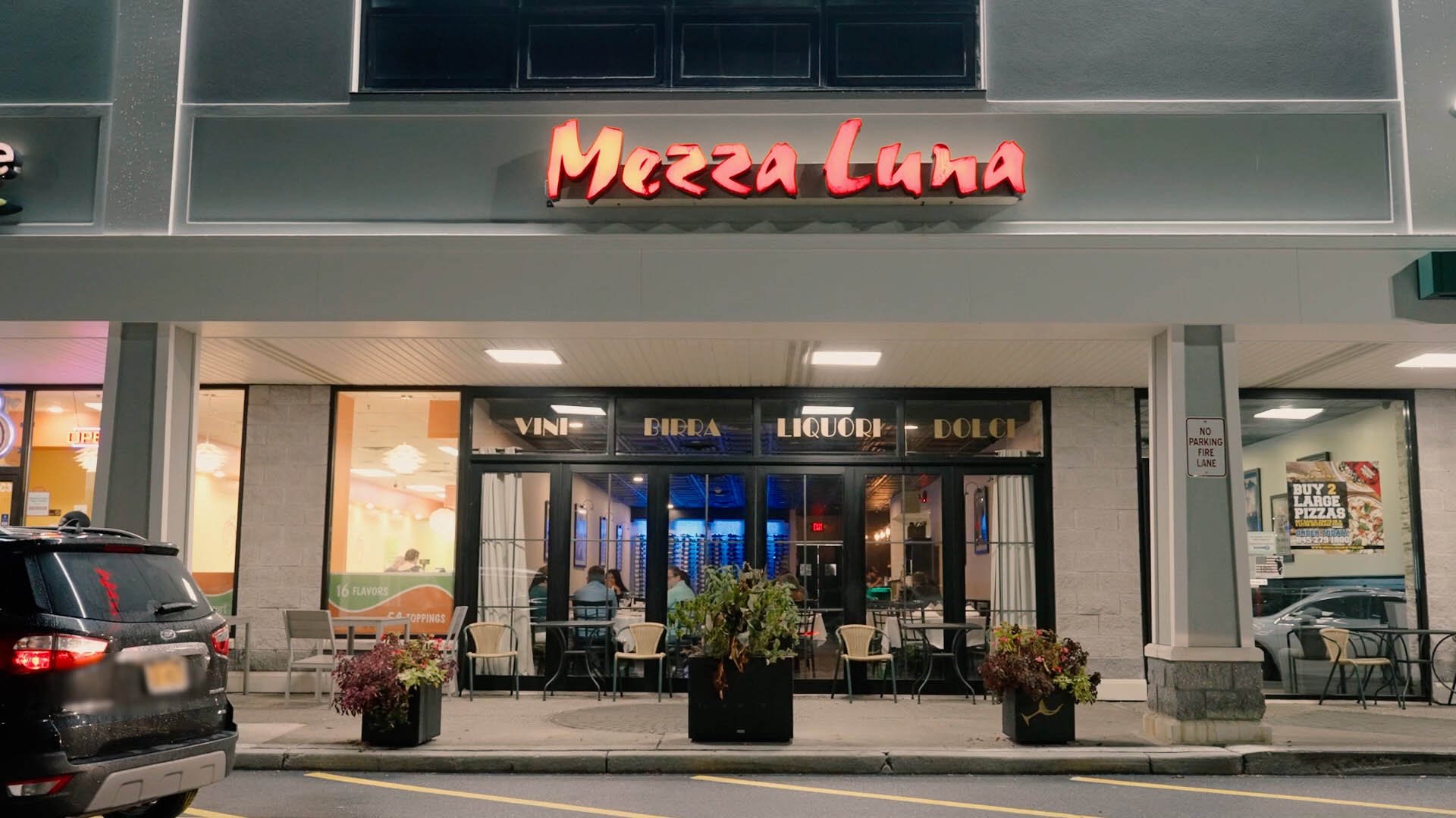 Mezzaluna restaurant in New York City, United States