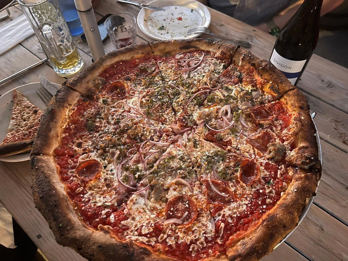 Smith & Lentz Brewing & Pizza, Nashville, United States