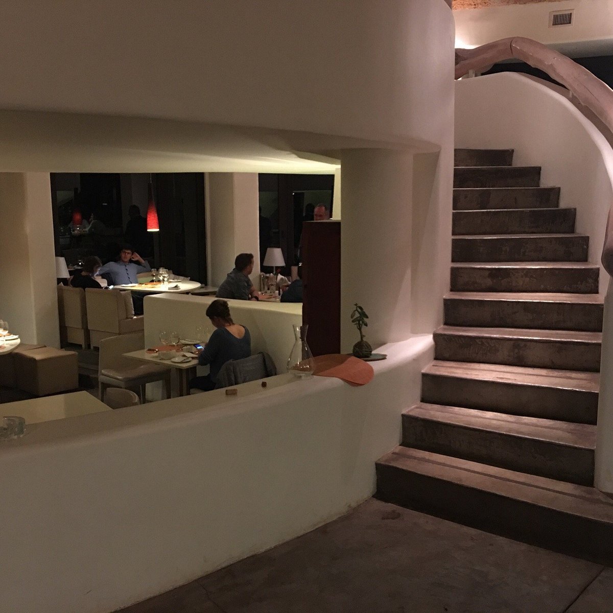 Kaloa Lounge
