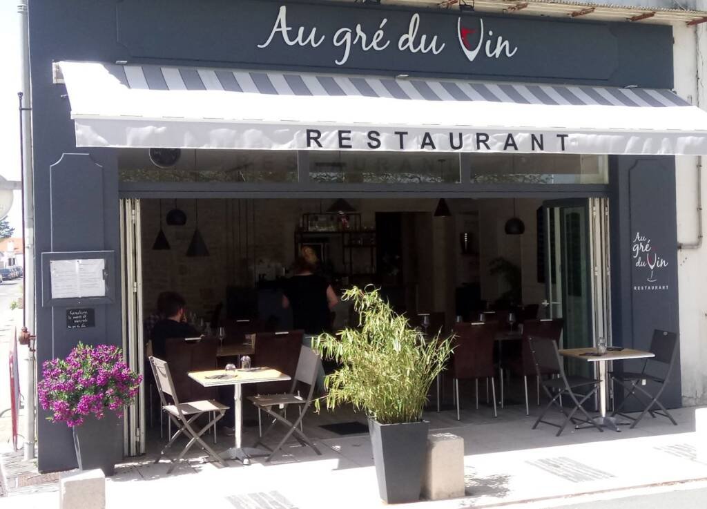 Au Gré du Vin restaurant in Le Chateau D Oleron