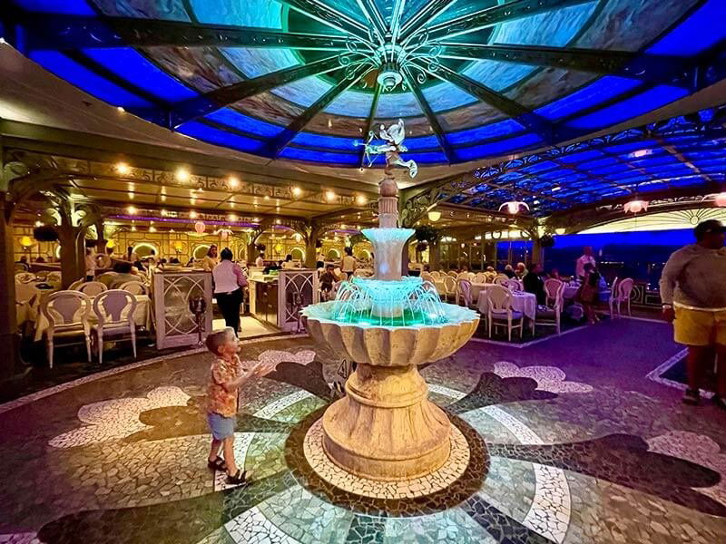 Fantastical Garden, Restaurant in Prague