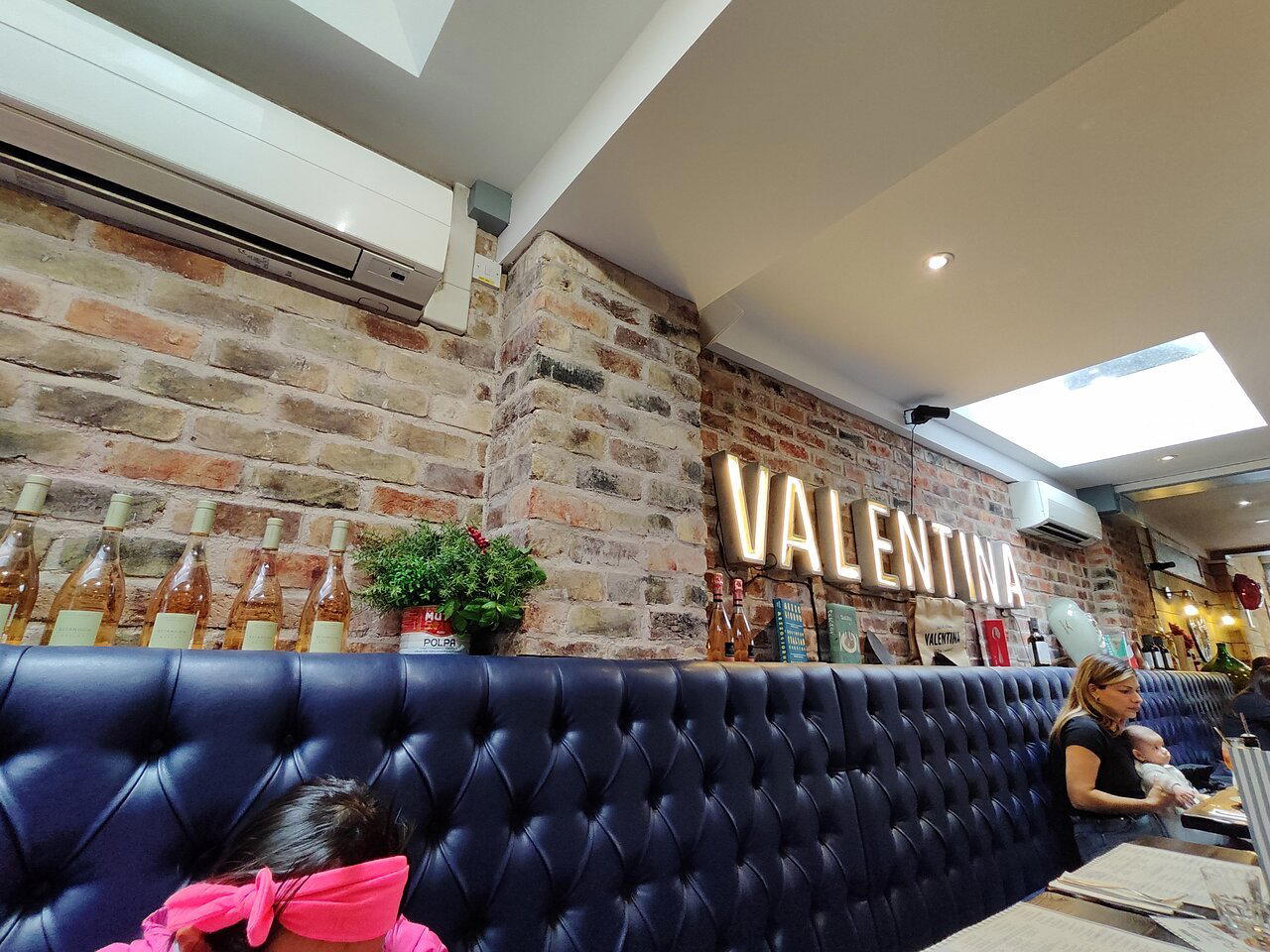 Valentina - Weybridge restaurant in Weybridge, United Kingdom