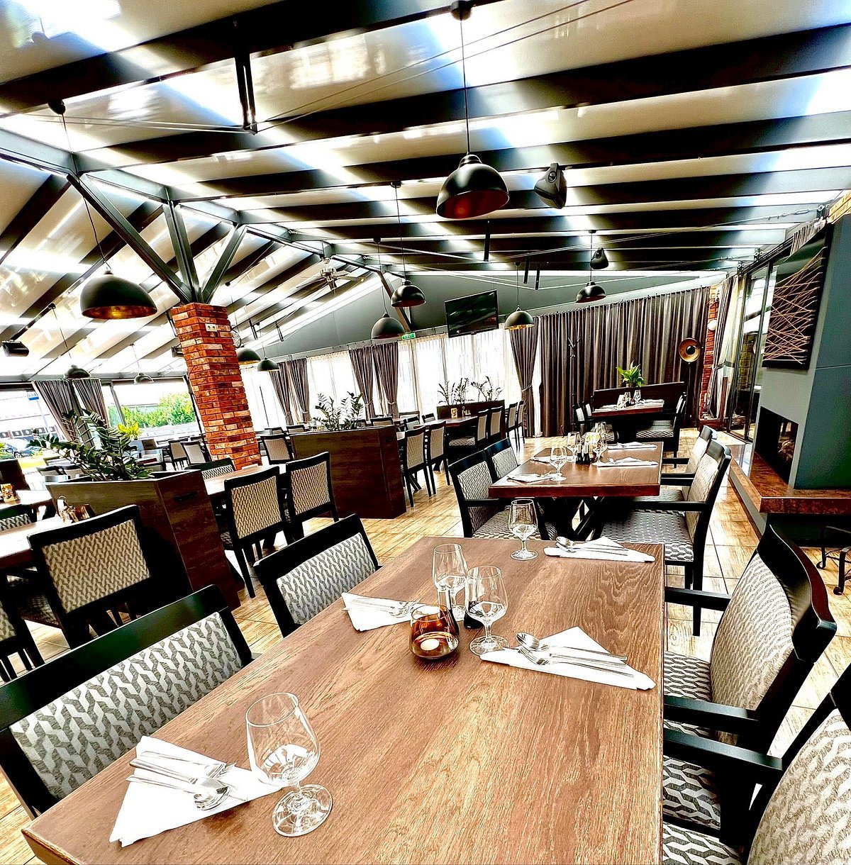 Reštaurácia Áčko restaurant in Surany