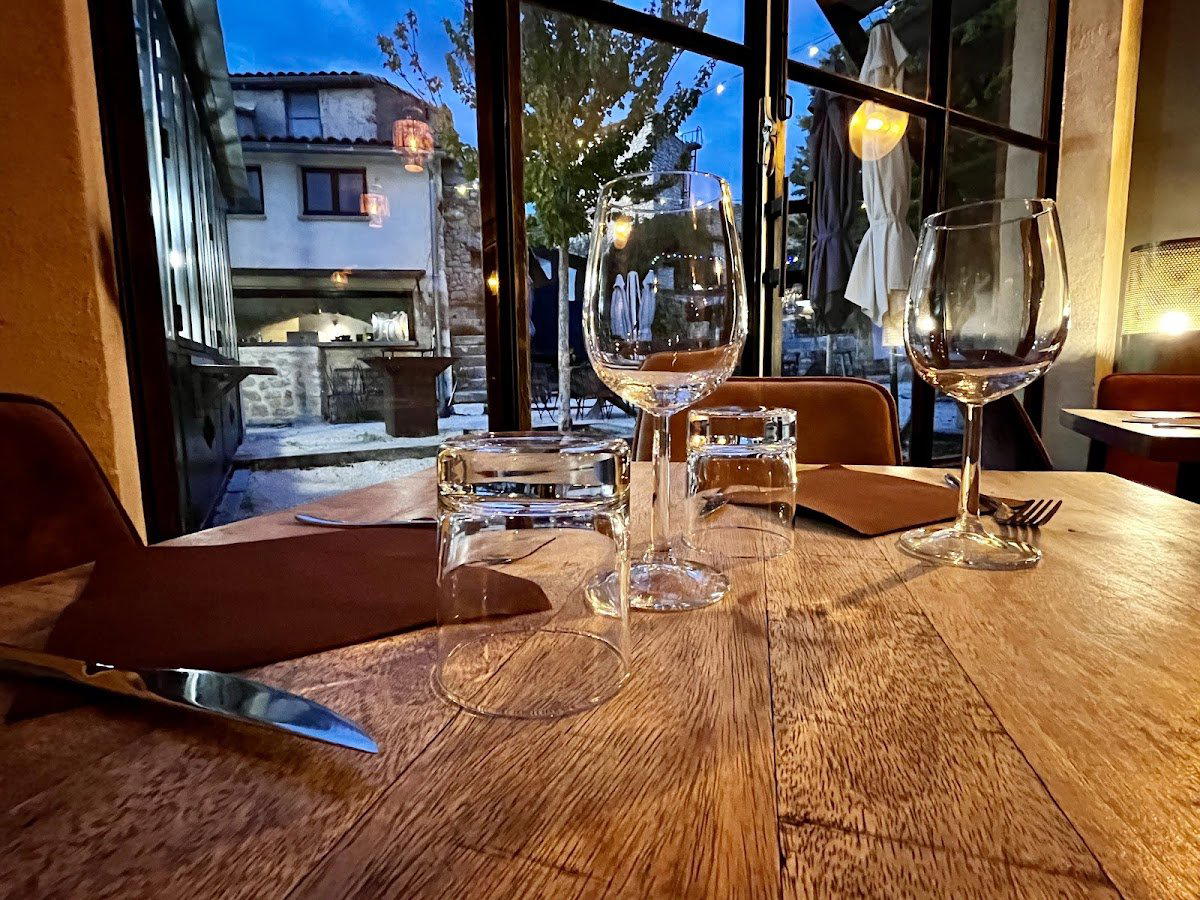 Le Clos restaurant in La Garde Adhemar, France