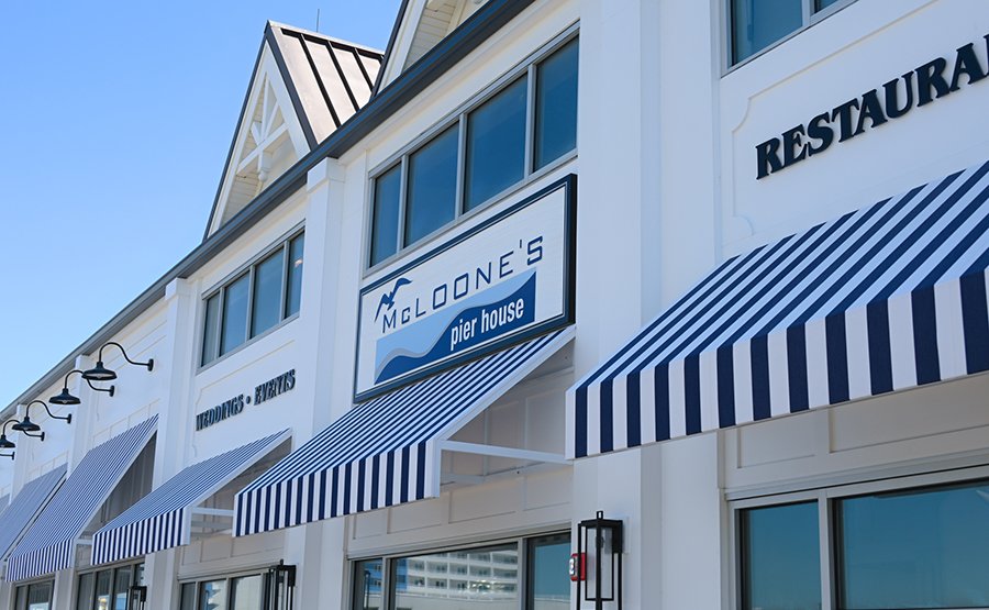 McLoone's Pier House restaurant in Long Branch, United States