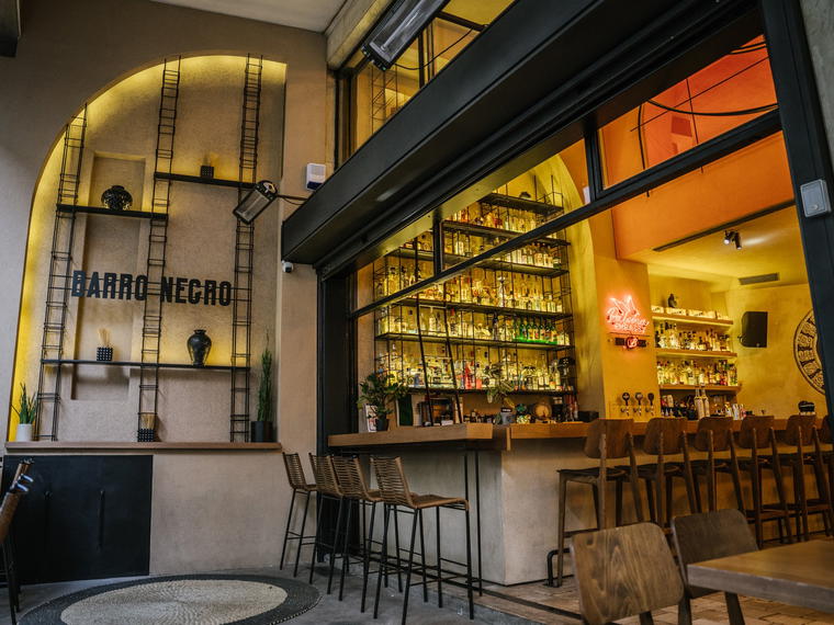 Barro Negro, Athens, Greece