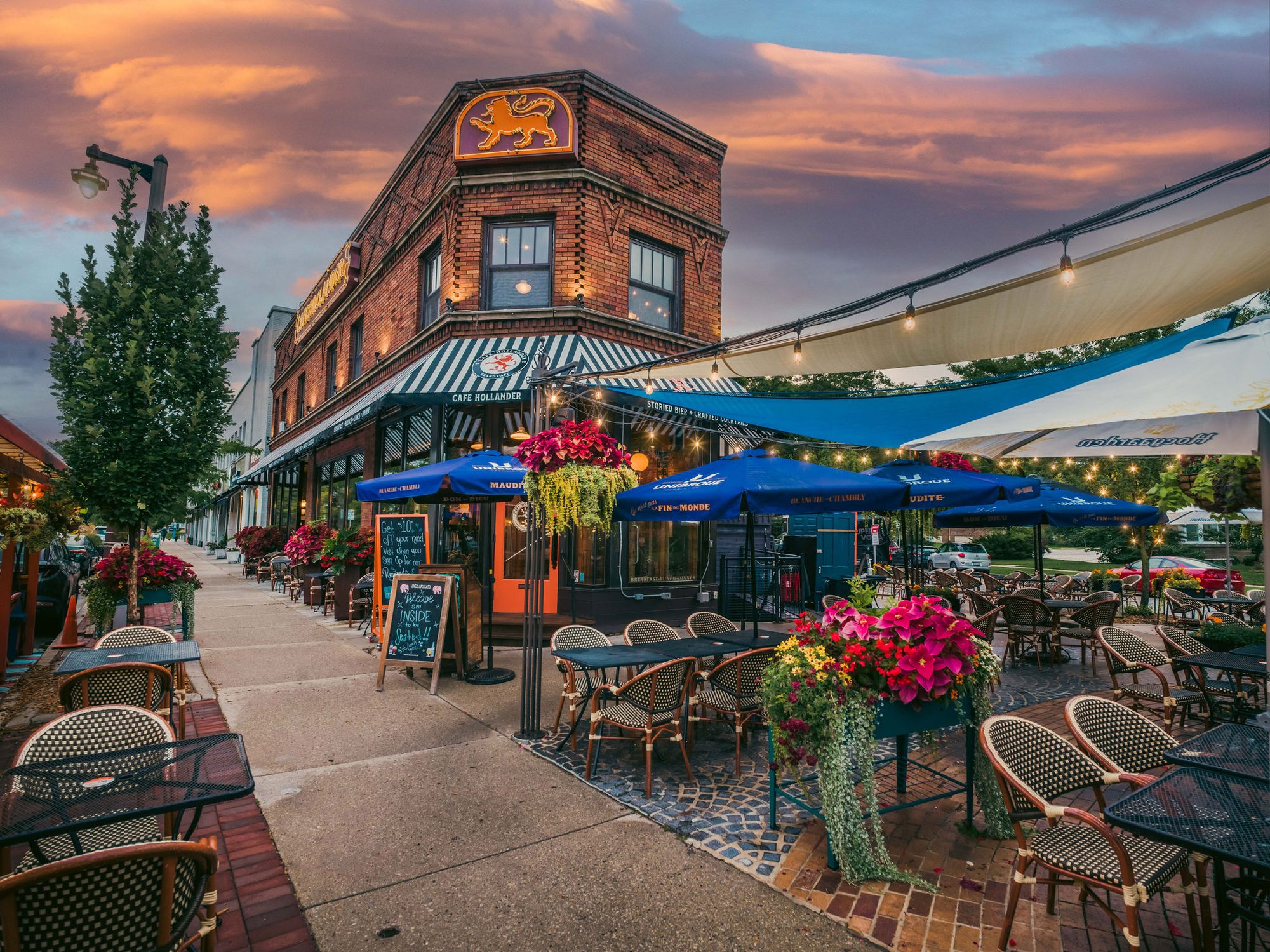 Cafe Hollander restaurant in Milwaukee