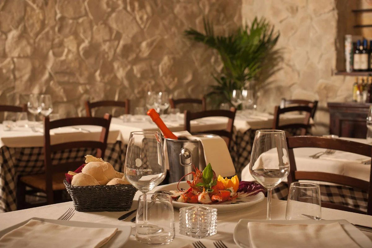 Cavalieri Restaurant, Restaurant in Cagliari
