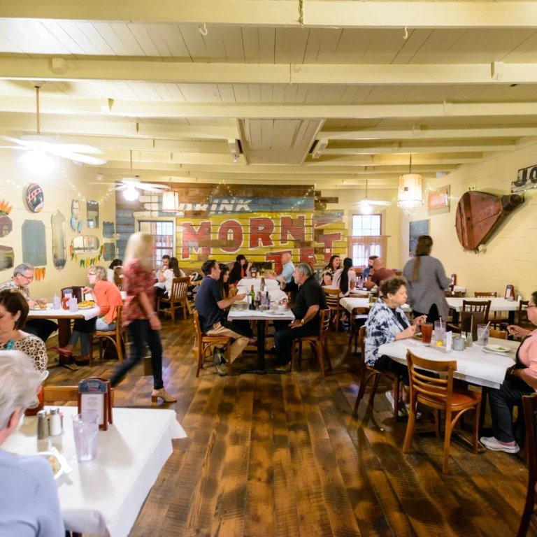 Roberto's River Road Restaurant restaurant in St Gabriel