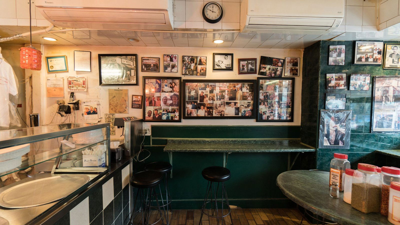 Joe’s Pizza, Restaurant in Boston