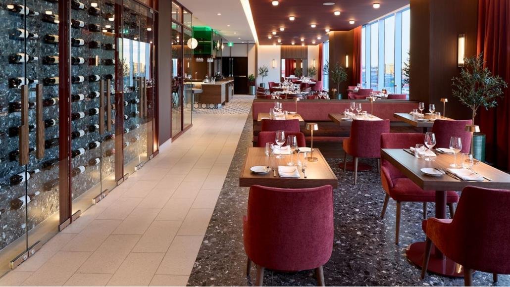 Rosso Cielo, Restaurant in Laval