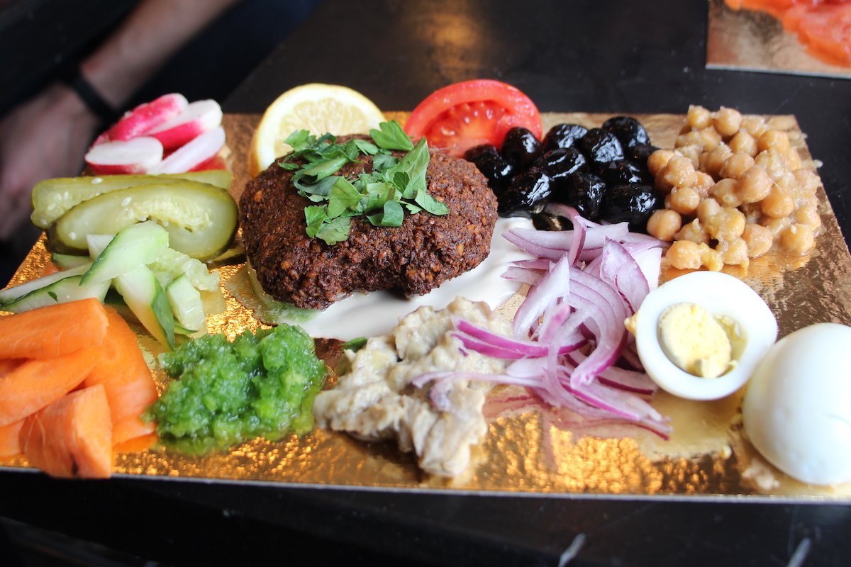 Miznon Canal, Restaurant in Paris