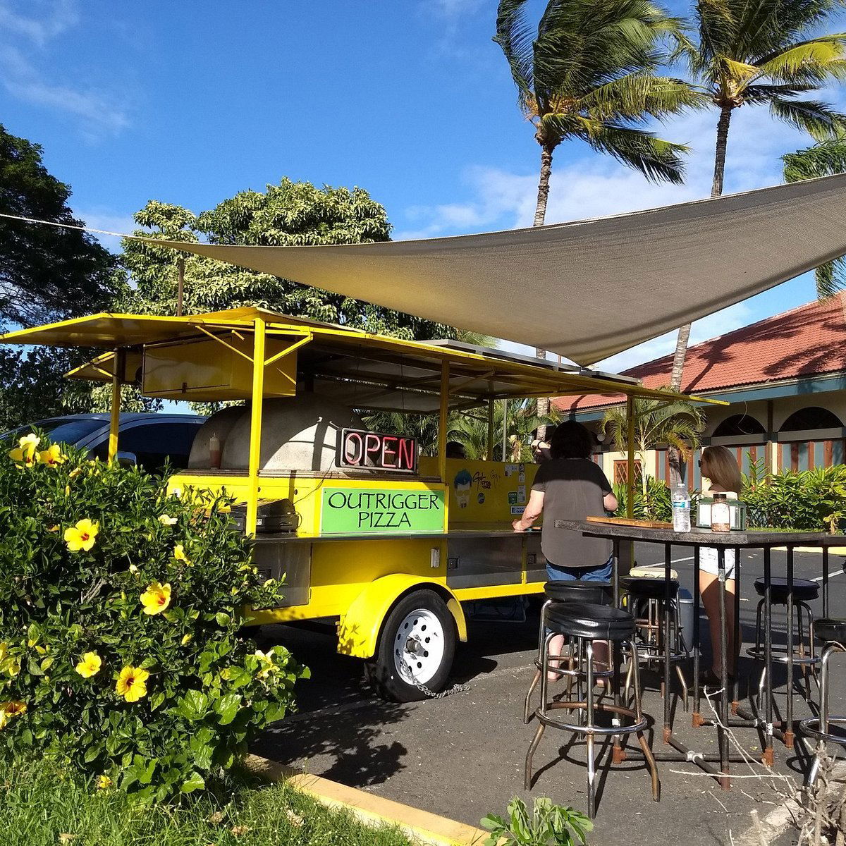 The Outrigger Pizza Company, Restaurant in Maui