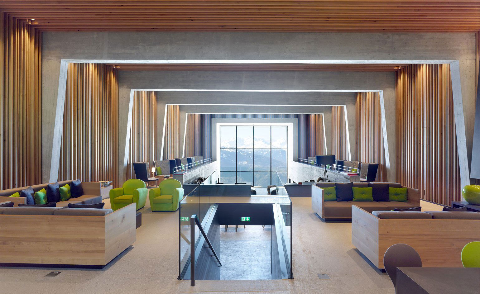 Restaurant Chetzeron, Restaurant in Crans-Montana