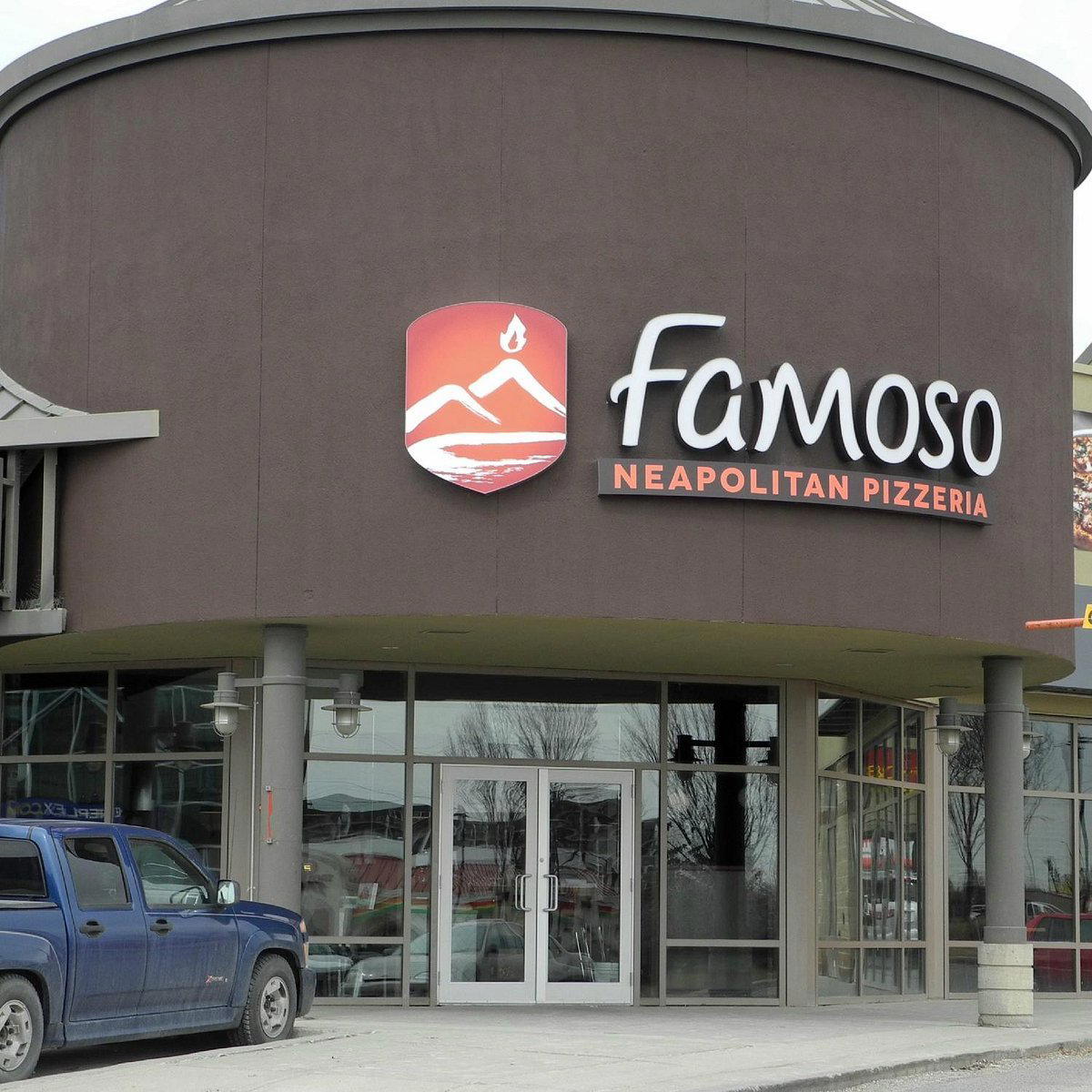 Famoso Italian Pizzeria - Westhills restaurant in Calgary, Canada