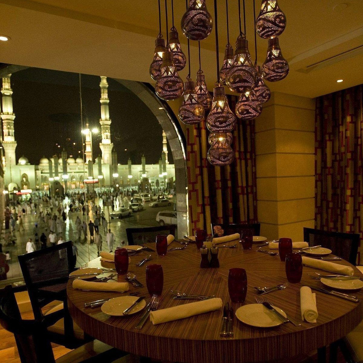 Arabesque, Restaurant in Madinah