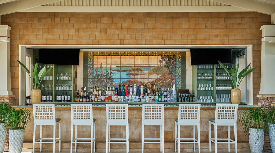 Mosaic Bar & Grille, Restaurant in Laguna Beach