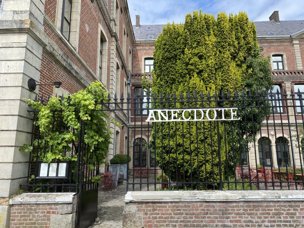 Anecdote restaurant in Montreuil, France