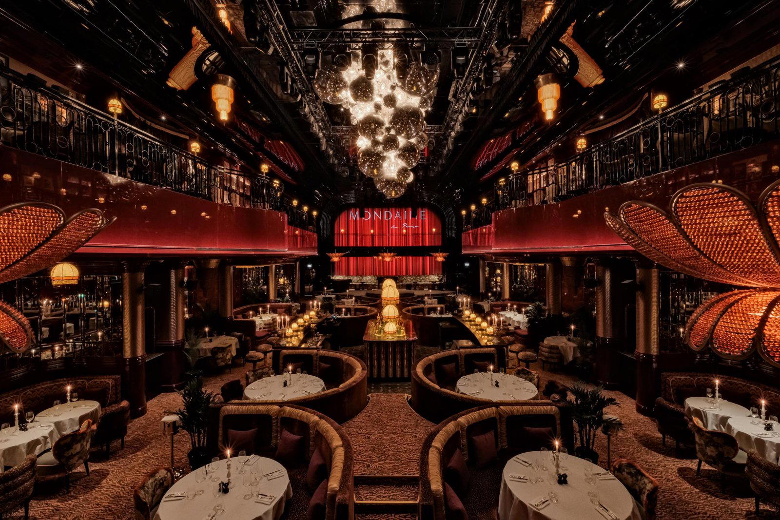 Mondaine de Pariso Istanbul restaurant in Istanbul, Turkey