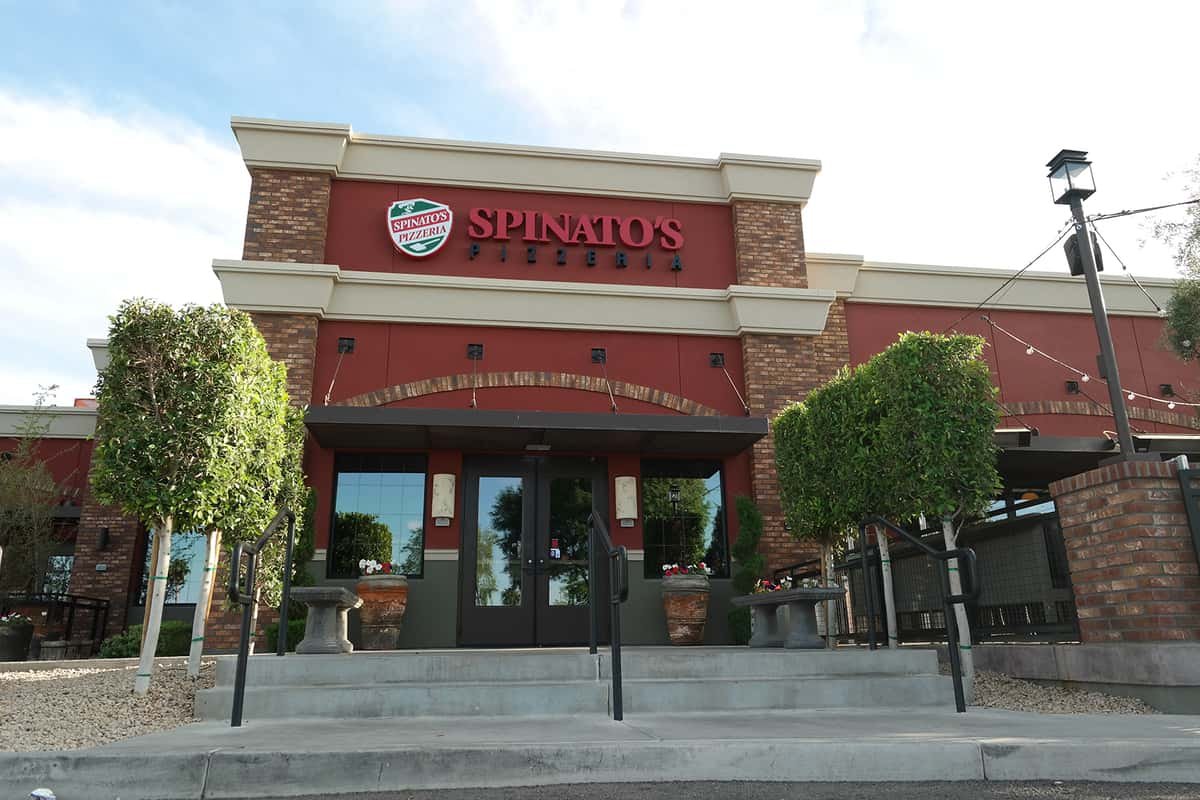 Spinato's Pizzeria and Family Kitchen restaurant in Phoenix, United States