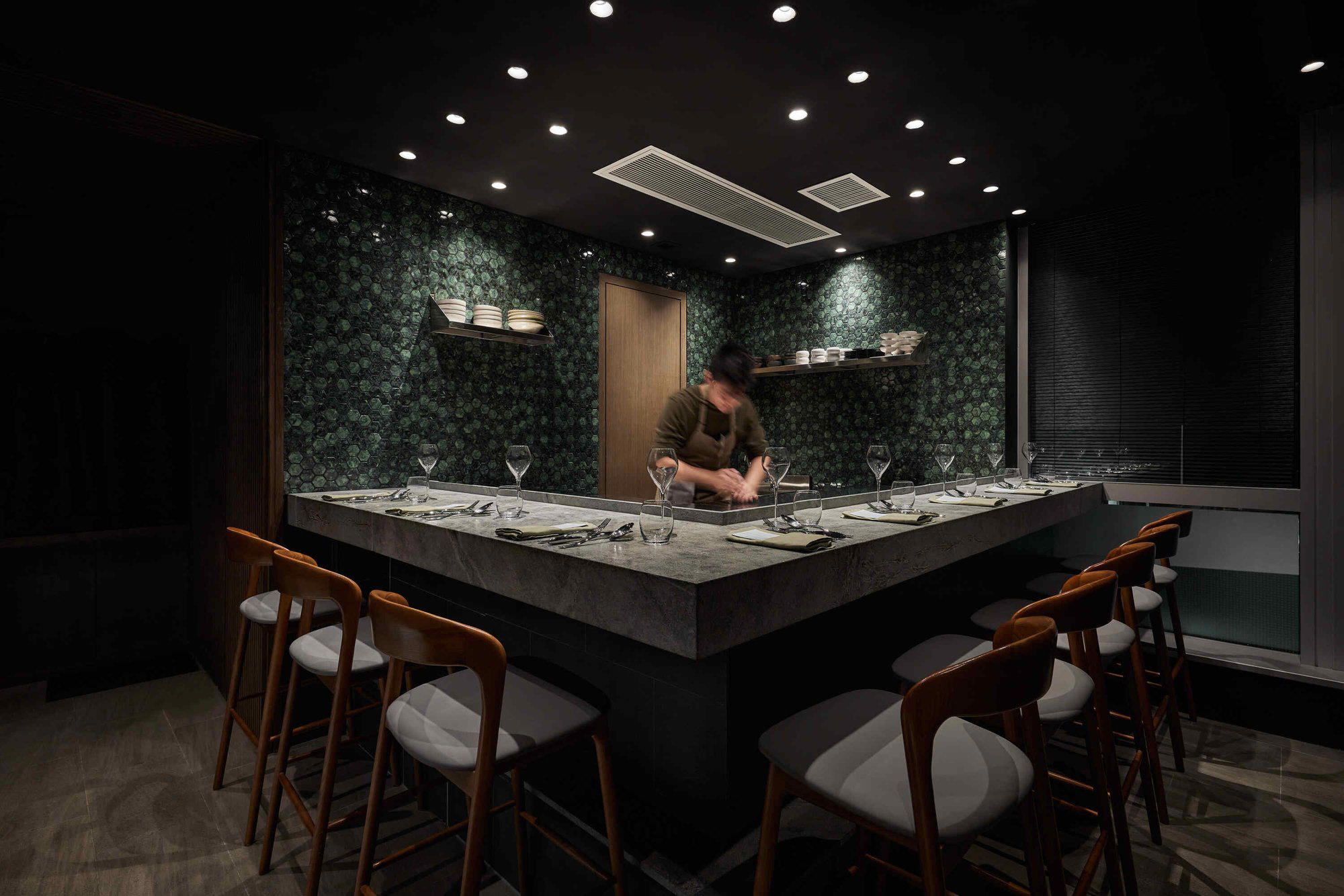 Path restaurant in Hong Kong, Hong Kong