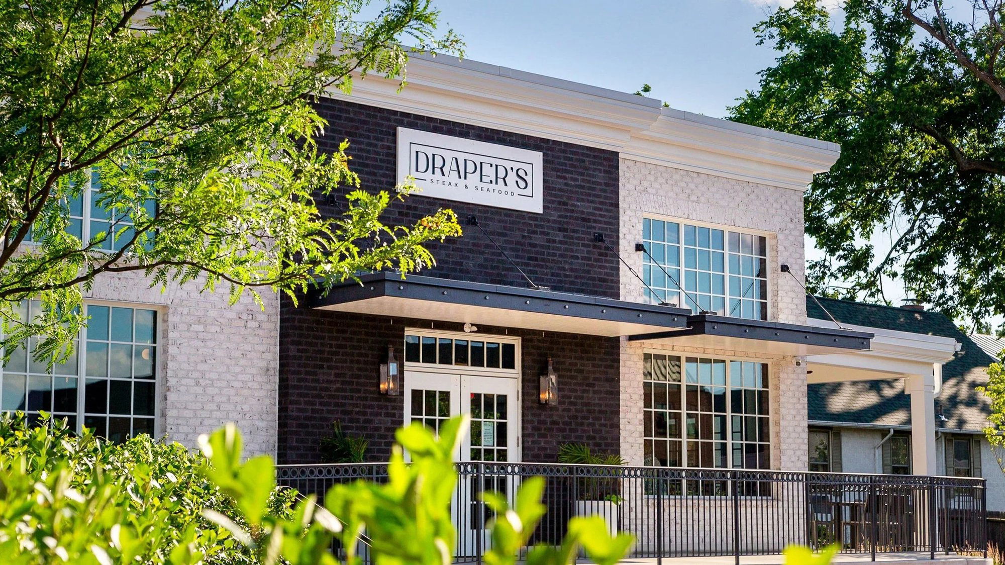 Draper's Steak & Seafood, Restaurant in Fairfax