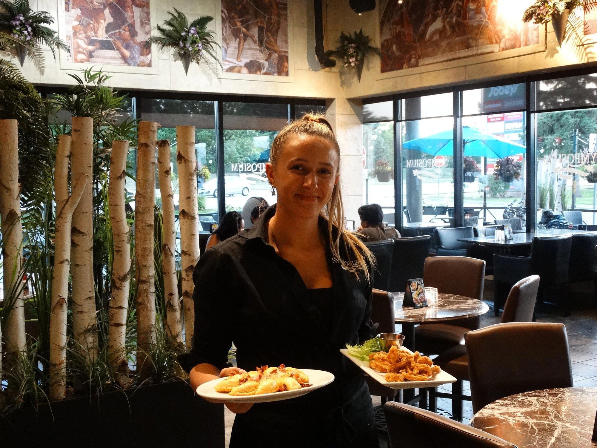 Symposium Cafe Restaurant Oakville, Oakville, Canada