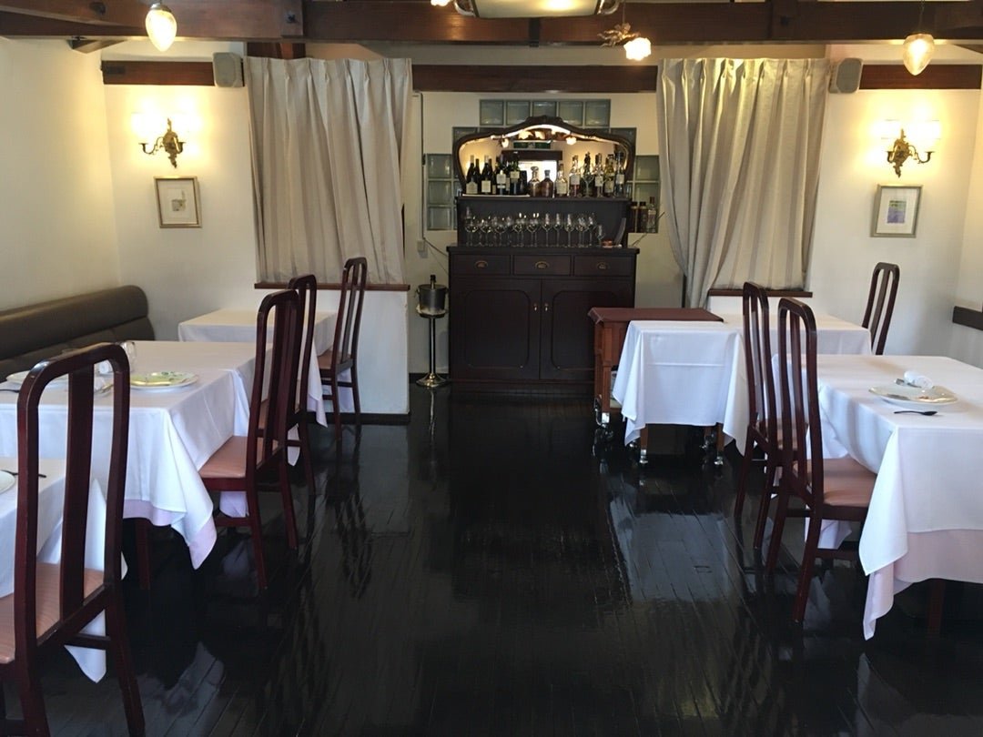 ラ・トゥーエル restaurant in Tokyo, Japan